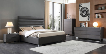 Queen Modrest Lucy Modern Grey Leatherette Bed / VGVCBD1708-GRYPU-Q