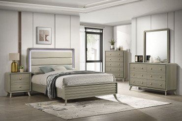 Rainier 4 Pc. Queen Bedroom Set (Uph HB) / FM72002GY-Q-U-4PC