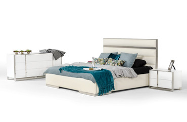 Eastern King Nova Domus Francois Modern White Bedroom Set / VGHB-FRANCOIS-SET-EK