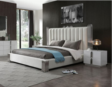 Token - Queen Modern Cream & Stainless Steel Bed + Nightstands / VGVCBD815-WHT-BED-2NS-SET-Q