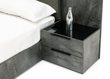 Ferrara - California King Modern Volcano Oxide Grey Bed with Nightstands / VGACFERRARA-BED-2NS-SET-CK