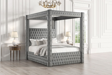83.5"W X 88"D X 87.5"H E.King Bed, Gray / CM7482GY-EK-BED