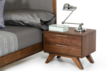 Nova Domus Soria Mid-Century Walnut Nightstand / VGMABR-32-NS