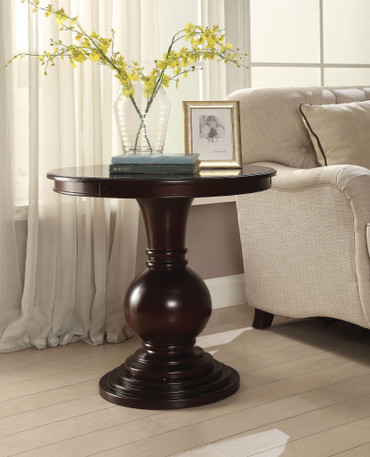 Alyx Accent Table / 82816