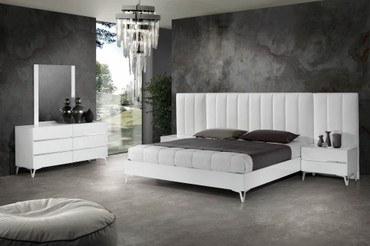 Nova Domus Angela - Queen Italian Modern White Eco Leather Bed w/ Nightstands and Wings / VGACANGELA-SET-WINGS-Q