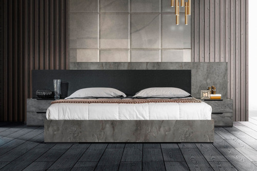 Eastern King Nova Domus Ferrara - Modern Volcano Oxide Grey Bed / VGACFERRARA-BED-EK