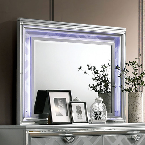 EMMELINE Mirror w/ LED Lights / FOA7147M