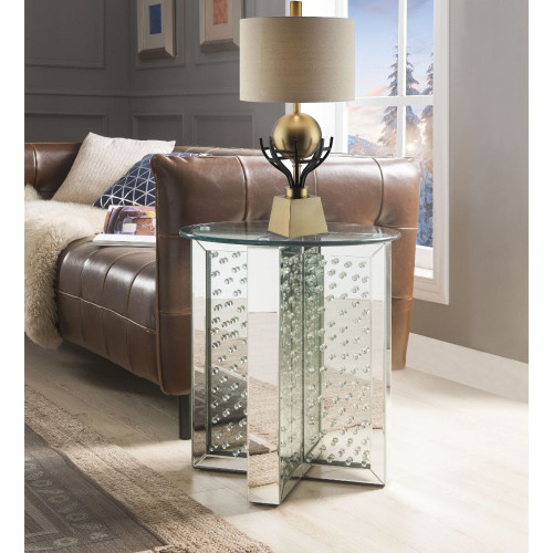 Nysa End Table / 80217