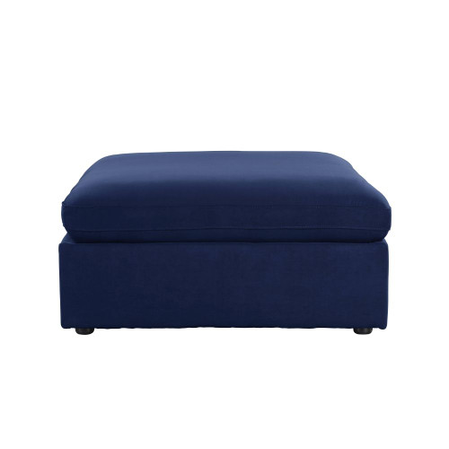 Crosby Ottoman / 56037