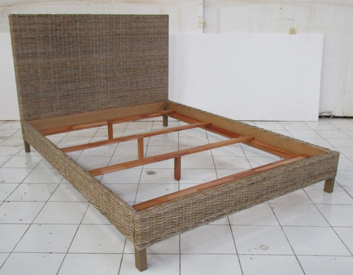 Zyla Wood Eastern King Panel Bed Kubu Grey / CS-360181KE