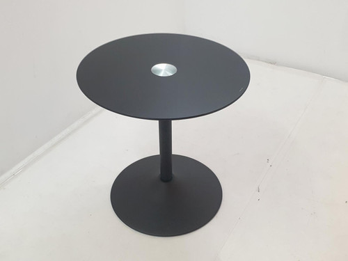 Ganso Round Metal End Table with Tempered Glass Top Black / CS-709687