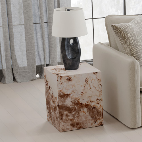 Fultan End Table / LV03936