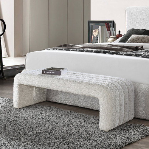 Sandro Bench / AC02653