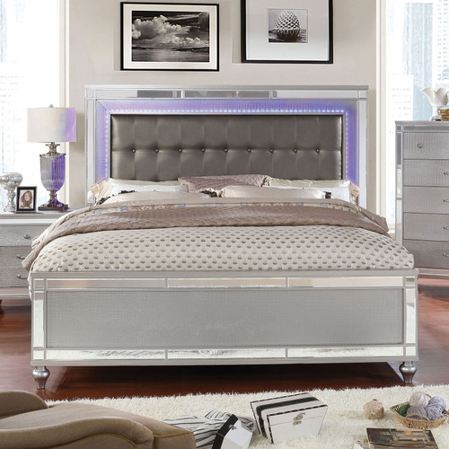 BRACHIUM Queen Bed, Silver / CM7977SV-Q-BED