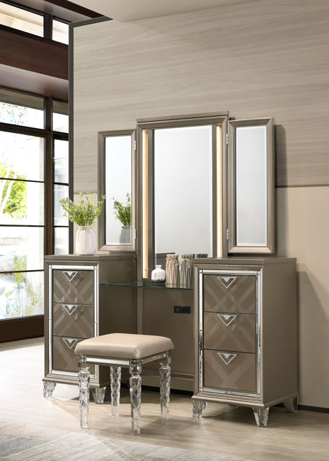 Skylar Vanity Desk / 25327