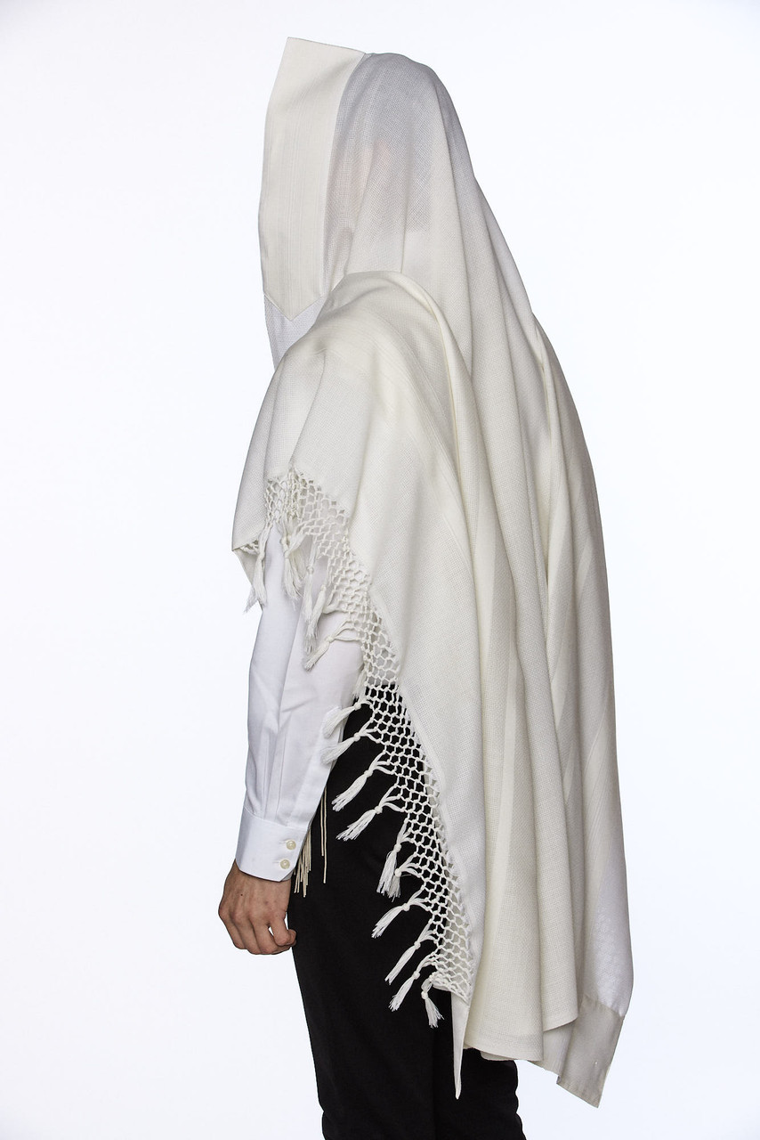 David Tashbetz Nonslip Tallit with Netted Fringes David Tashbetz Nonslip Tallit with Netted Fringes