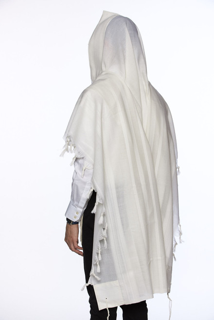 Modim Ultralight White-Striped Traditional Wool Tallit
