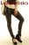 Schräge Frontansicht glänzender schwarzer Leggings aus Naturleder.