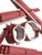 Detail Handfesseln aus rosa-weißem Leder – doppelte Riemen, verstellbare Metallschnallen, D-Ringe, Produktaufnahme