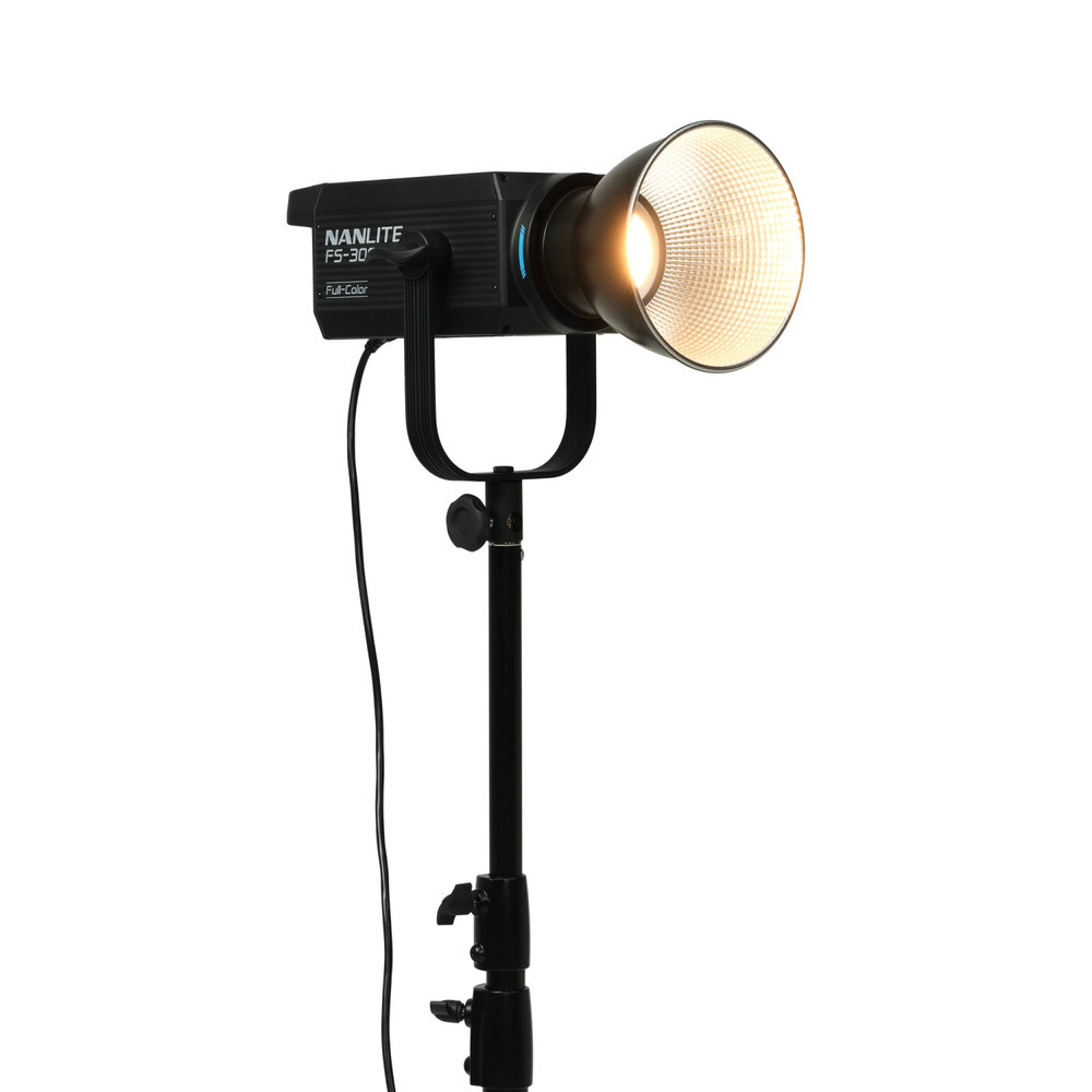 k*s様 NANLITE FS-300C RGBW LEDライト NANLITE FS-300C 300W RGBW LED Spotlight | Auckland | NZ