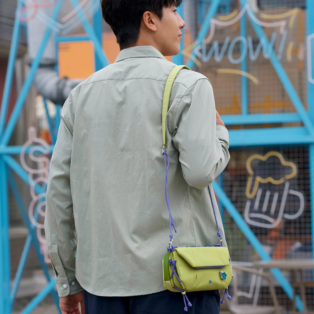 PGYTECH OneGo Pocket Sling (Space Black) | Auckland | NZ