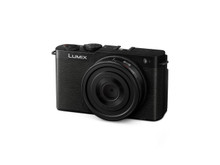 Panasonic Lumix S9 Body with 26mm f/8 Lens Kit (Black)