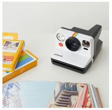 Polaroid Everything Box Now Generation 2 (Black & White)