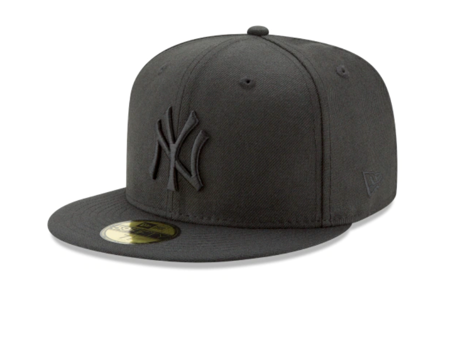 New York Yankees Black On Black 9Fifty Snapback