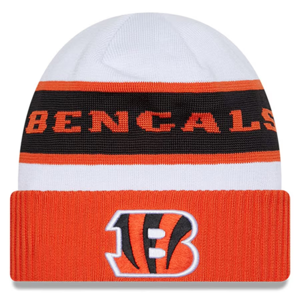 Cincinnati Bengals New Era White/Orange 2023 Sideline Tech Cuffed Knit Hat