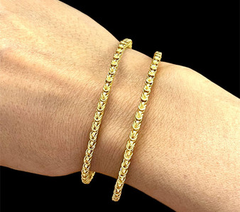 Vintage Hand made 18k Solid Yellow Gold Yazdi Bangles 2 Pieces 35 grams