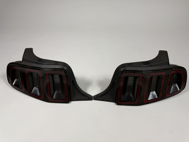 Ford Tail Lights - Sal19022