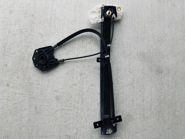 Mopar Passenger Front Power Window Regulator - Sal05062