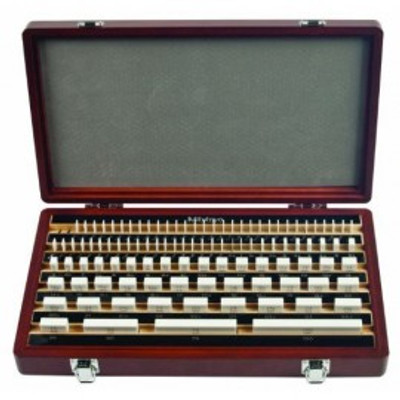 Mitutoyo 516-357-26 Metric Gauge Block Rectangular Ceramic Set, 47, Grade 00 Mitutoyo 516-357-26 Metric Gauge Block Rectangular Ceramic Set, 47, Grade 00
