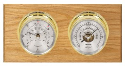 Maximum Portland 2S Two-Instrument Weather Station with oak panel, brass case, silver dial Maximum Portland 2S Two-Instrument Weather Station with oak panel, brass case, silver dial