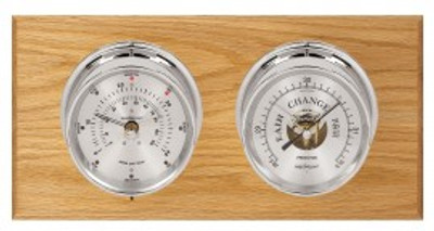 Maximum Portland 2S Two-Instrument Weather Station with oak panel, chrome case, silver dial Maximum Portland 2S Two-Instrument Weather Station with oak panel, chrome case, silver dial