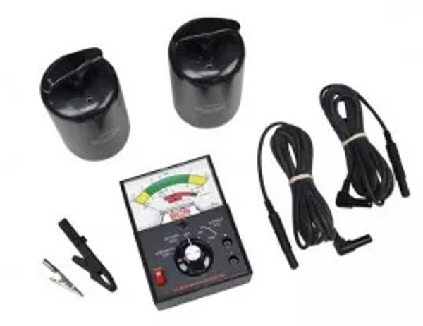 SCS 701 Analog Surface Resistance Megohmmeter Kit