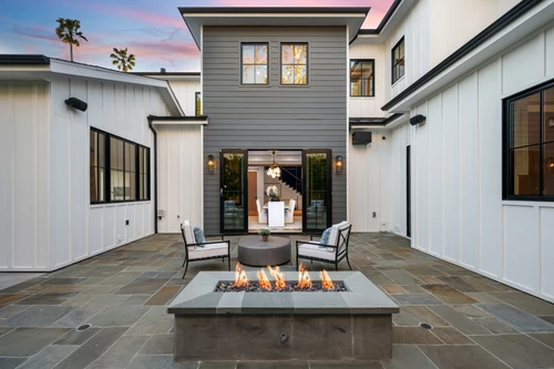  Fire Pit Placement: Clearances, Surfaces & Local Rules