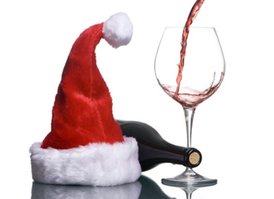 Top 6 Christmas Gift Ideas for The Wine Lover on Your List