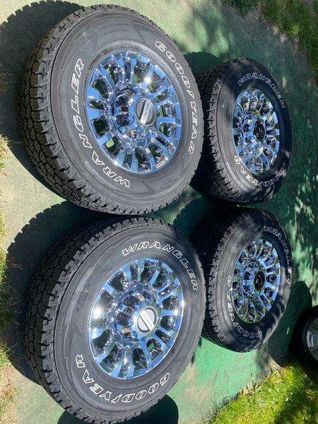 18" Ford F250 F350 OEM Factory Chrome PVD Wheels A/T Tires FX4 2021 2022