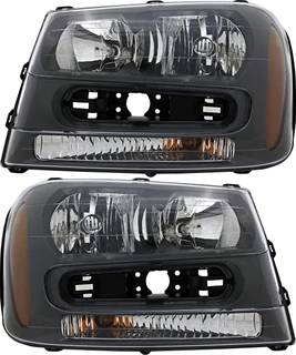 2002-2009 Chevrolet Trailblazer Headlights Driver Left and Passenger Right Side Halogen