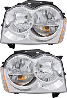 2005-2007 Jeep Grand Cherokee Headlights Driver Left and Passenger Right Side Halogen