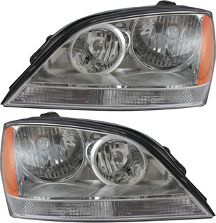 2003-2004 Kia Sorento Headlights Driver Left and Passenger Right Side Halogen