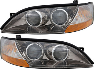 1996 Lexus ES300 Headlights Driver Left and Passenger Right Side Halogen