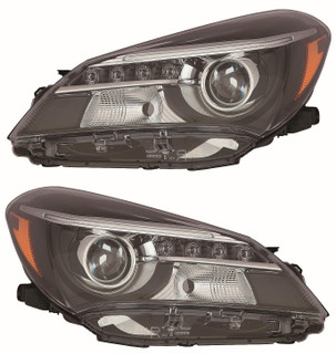 2015-2017 Toyota Yaris Hatchback SE Headlights Driver Left and Passenger Right Side Halogen