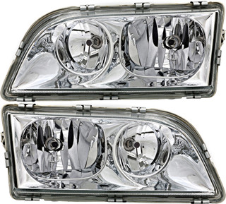 2000-2004 Volvo V40 Headlights Driver Left and Passenger Right Side Halogen