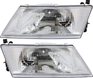 1995-1999 Nissan Sentra Headlights Driver Left and Passenger Right Side Halogen