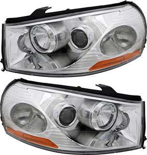 2003-2005 Saturn L300 Headlights Driver Left and Passenger Right Side Halogen