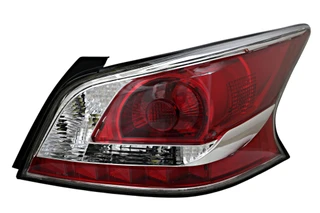 2014-2015 Nissan Altima Sedan Tail Light Passenger Right Side
