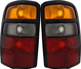 2004-2006 Chevrolet Suburban Tail Light Driver Left and Passenger Right Side