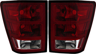 2005-2006 Jeep Grand Cherokee Tail Light Driver Left and Passenger Right Side